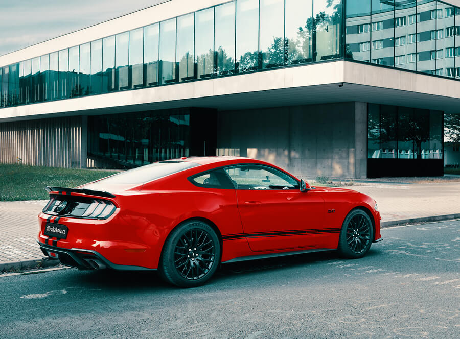 Jízda ve Fordu Mustang Coyote V8 v Jihlavě